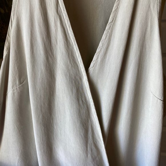 Shell Colored Jumpsuit - Picture 4 of 8